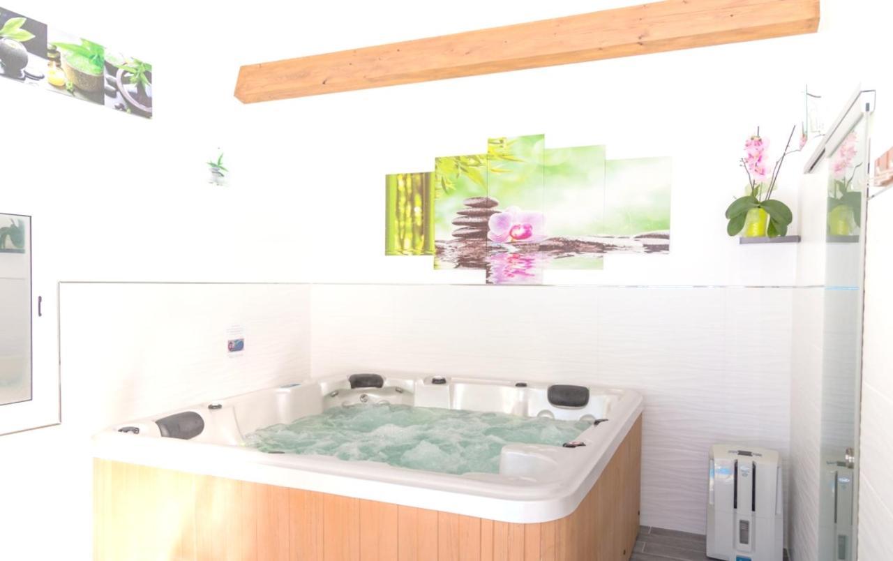 Appartement Elegant Avec Piscine Privee A Plan D'Aups Sainte Baume 55 M² Екстер'єр фото